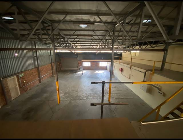 775M² WAREHOUSE TO LET IN ROBERTVILLE